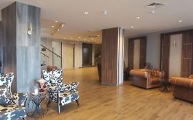 One Bedroom Apartment In Gated Complex